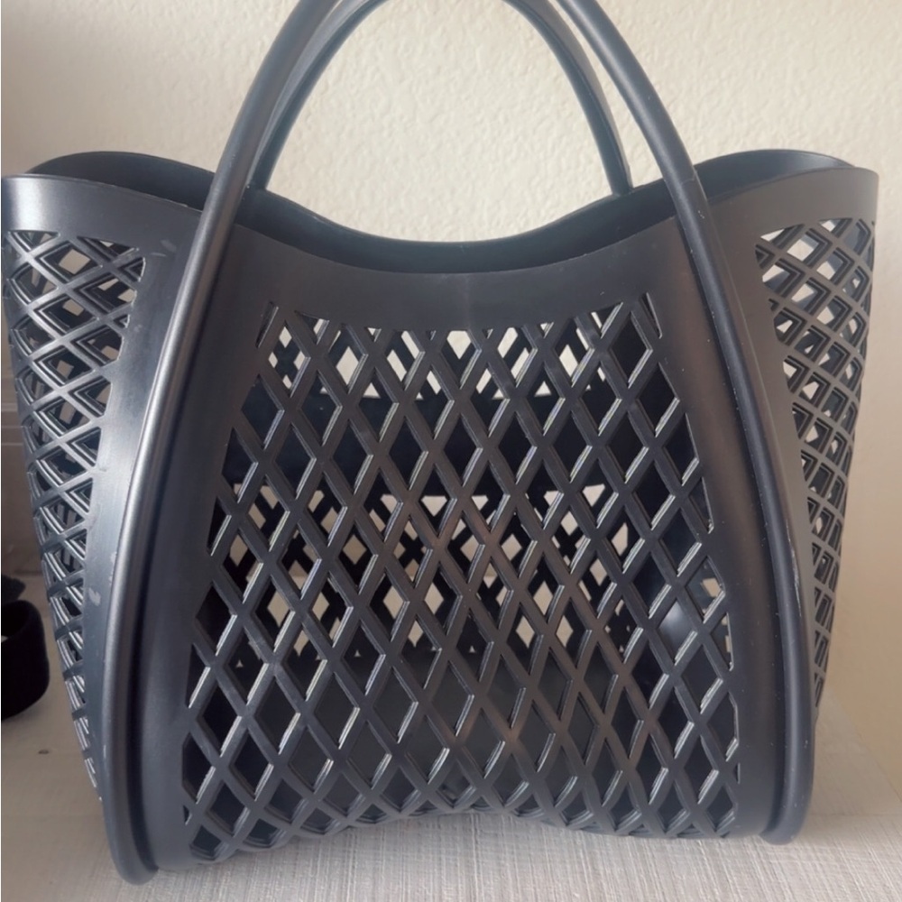 Black Lattice Tote Bag - Stylish Everyday Carry